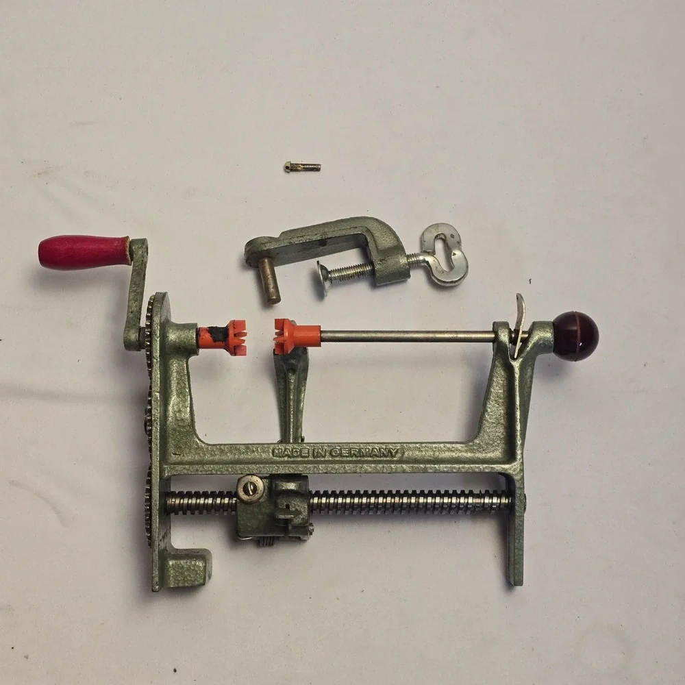 Vintage PEFRA Apple Peeler Corer Made in Germany‎ Green Cast Metal Hand Crank
